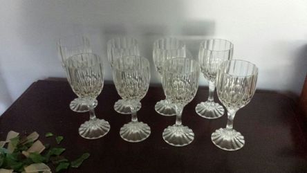 Stemware..8 Cut Crystal Wine Glasses