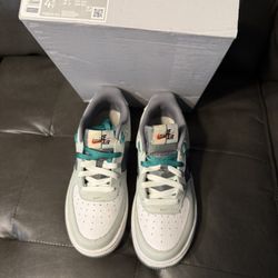 AIR FORCE 1 LV8 1 (GS) (Located in Woonsocket, Rhode Island)
