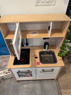 IKEA Kids Kitchen Set (Montessori style sink)