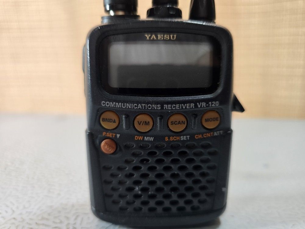 YAESU FT 120