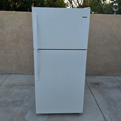 Whirlpool Refrigerator 18cu Ft 30x30x66👍👌3 MONTHS WARRANTY 