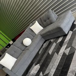 Ashley Furniture Sectional Sofa Couch (DELIVERY AVAILABLE)