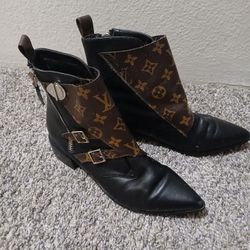 boots size 7