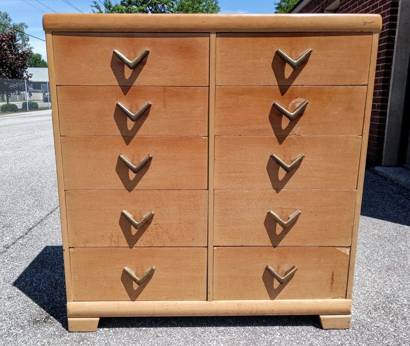 Vintage Mid-Century Modern Blonde Oak Dresser by Harmony House / MCM Dresser