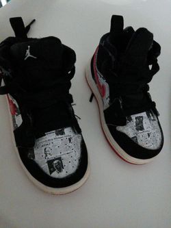 Jordan's Toddler AJ 1 Mid Se