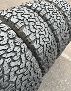 275/70/18 Bfgoodrich set de llantas usadas en buenas condiciones las 4