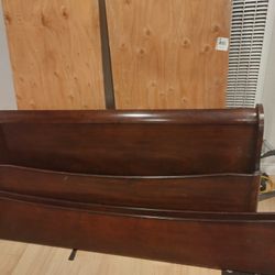 Queen Size Sleigh Bed