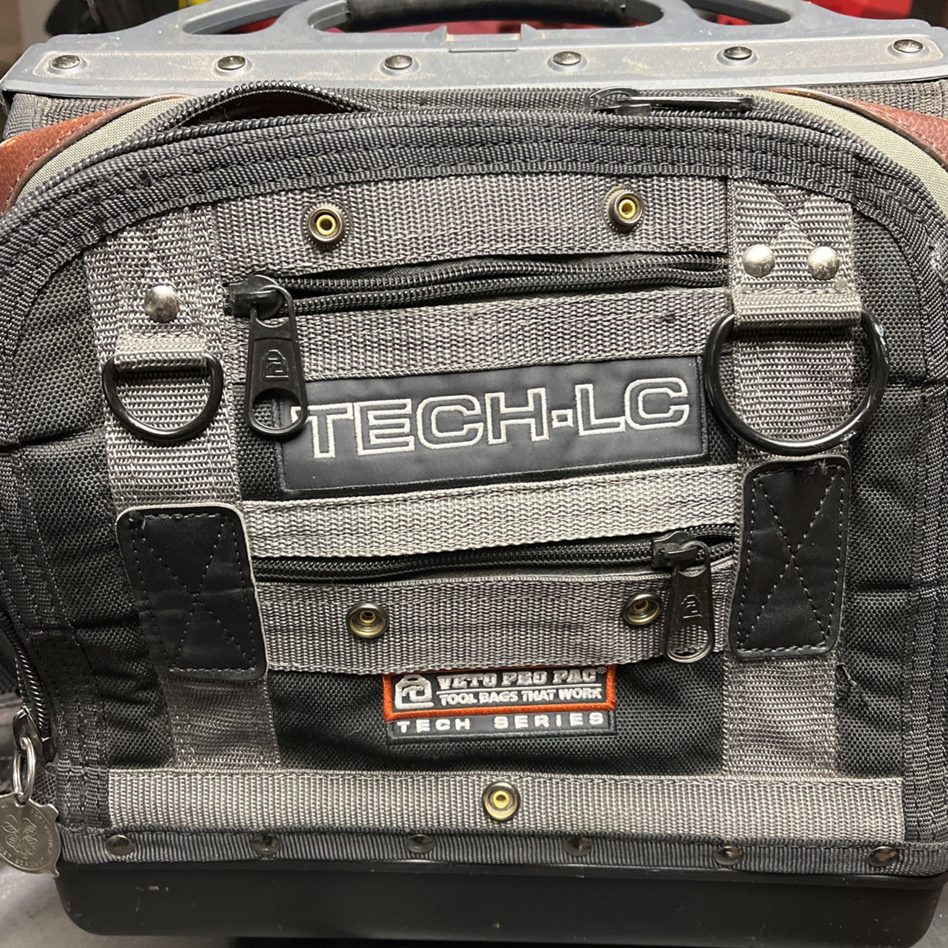 Veto Pro PAC Tech LC for Sale in Taylor, PA - OfferUp