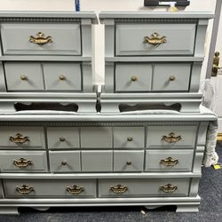 Long Dresser With Two Nightstands 