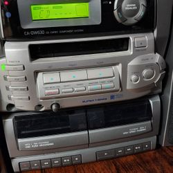 Stereo. CD. BOBLE.CASSETT. RADIO.$50
