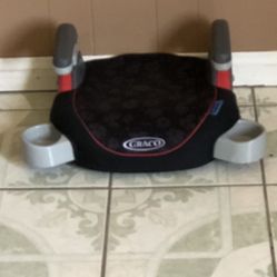 LIKE NEW GRACO BOOSTER SEAT!!!!