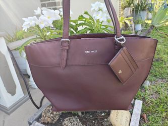 Nine West 5 Pocket Burgundy Purse Medium