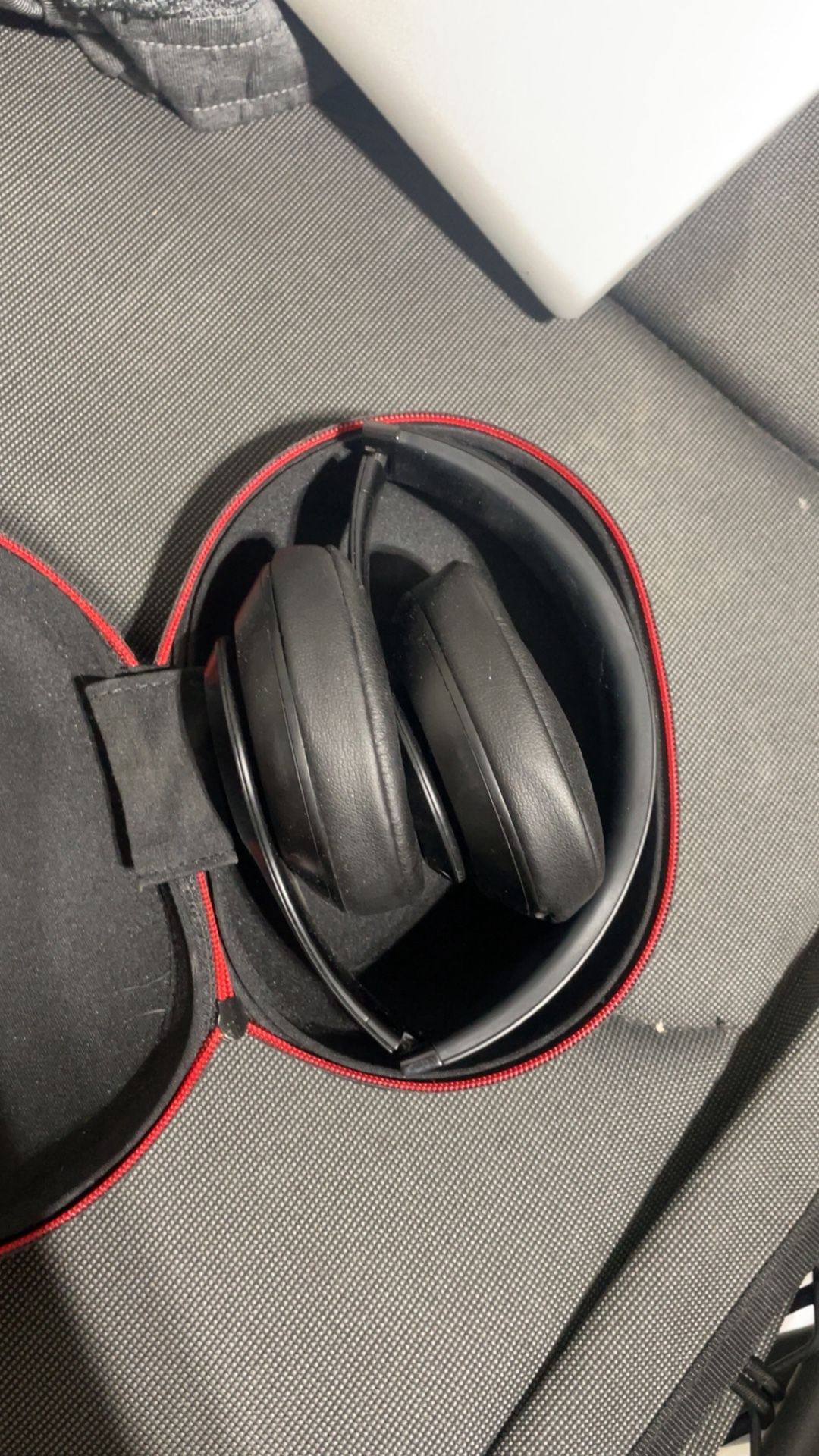 Beats Wireless Headphones 