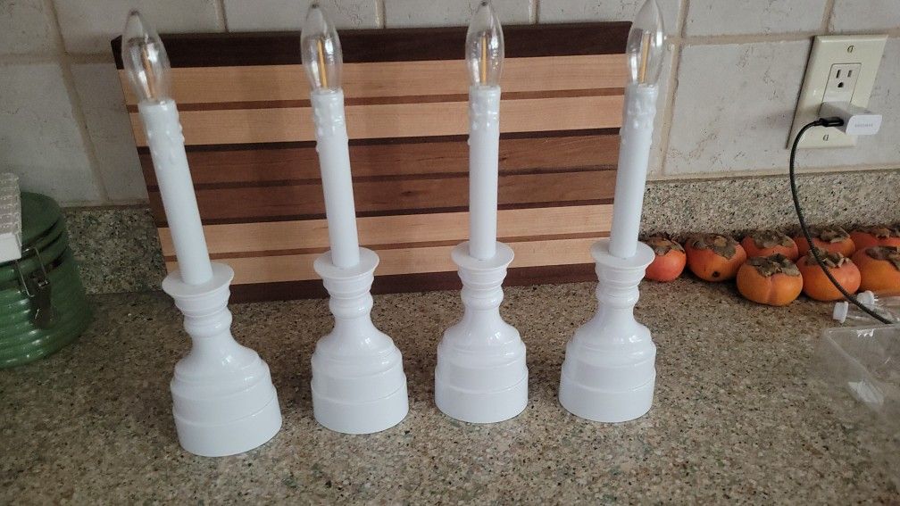 Set Of 4 Window/Table Candles With Timer NEW
