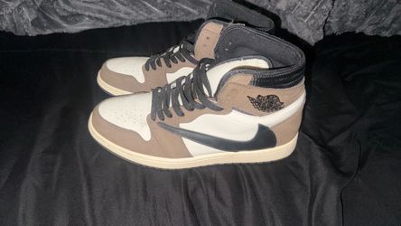 Travis Scott Jordan 1 Men’s size 11