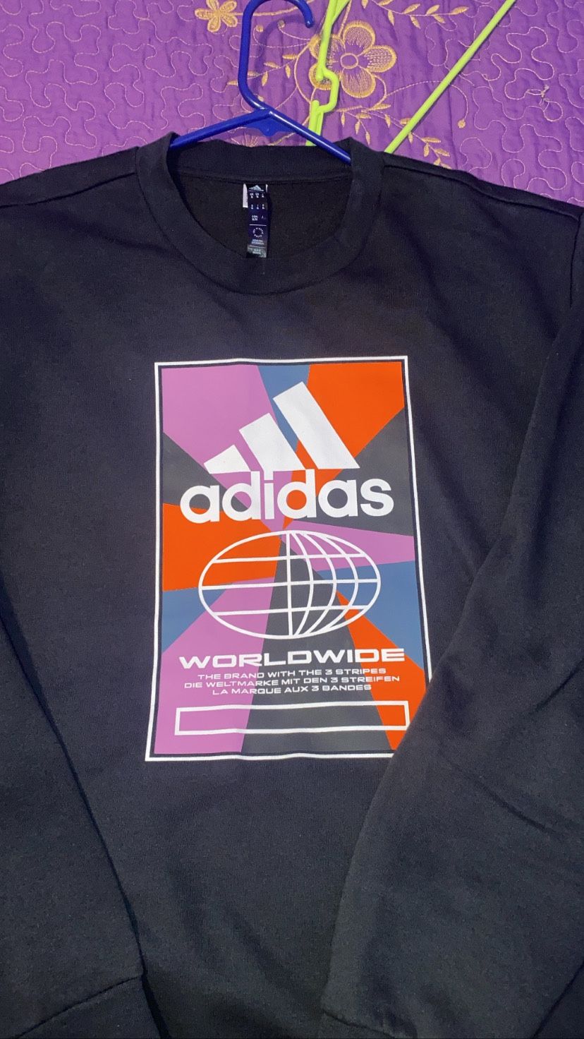Adidas “world wide “