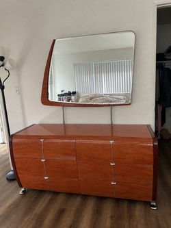 dresser with mirror + free bookshelf