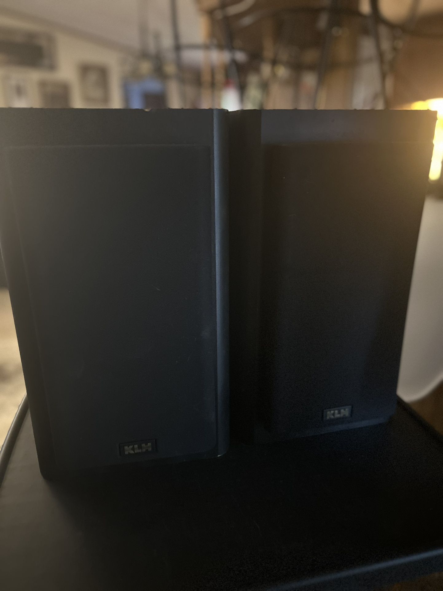 KLH MODEL AV2001 Speakers (sold As A Set!)