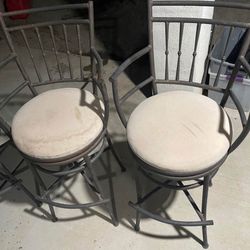 3 bar stools 