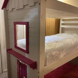 Litera Diseño De Casa Con Colchón 