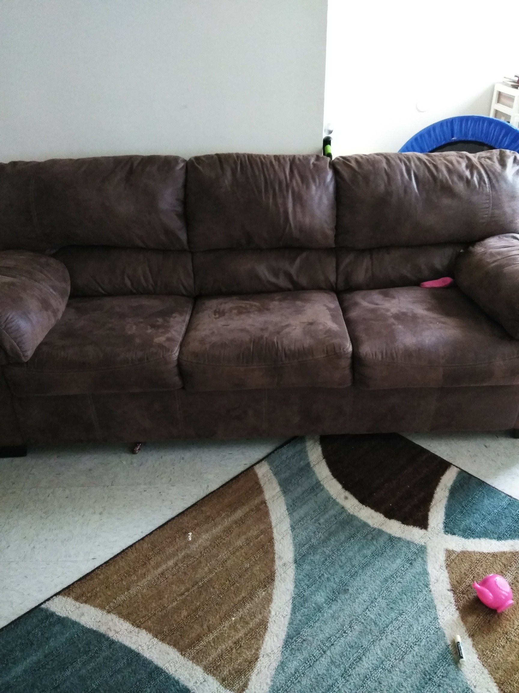 New pull out couch set