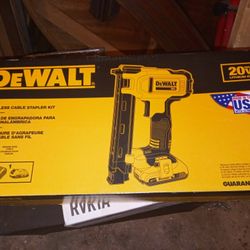 20-Volt MAX Lithium-Ion Cordless Cable Stapler with 2.0 Ah Battery, Charger and Bag