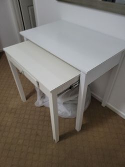Small desk