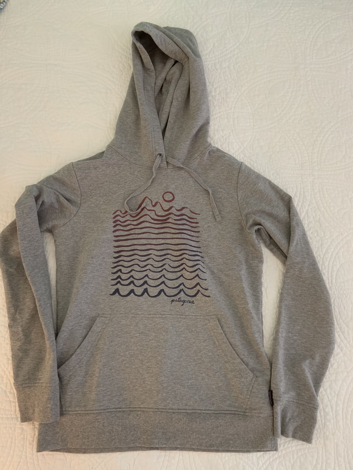 Patagonia women’s hoodie, size small