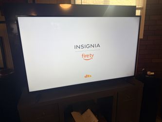 55" Insignia Smart TV