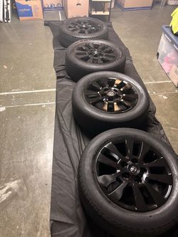 2011 toyota tundra wheels 275/55R20