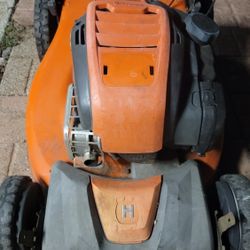 Lawnmower 