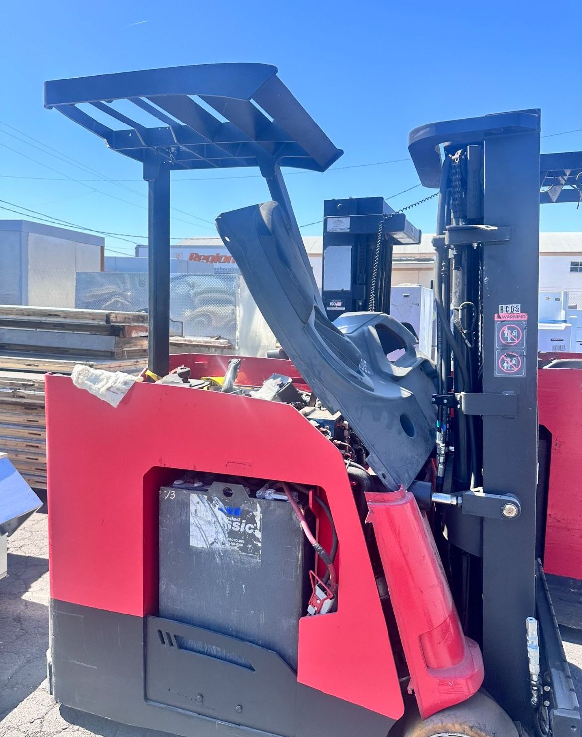 Raymond 425-C40TT Docker Forklift
