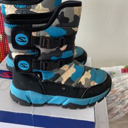 Kids Snow Boots Size 1