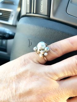 14k rose gold pearl ring size 4 very beautiful