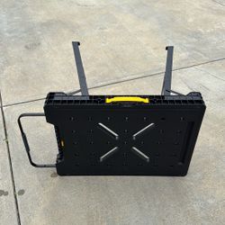 Dewalt Portable Sawhorse 