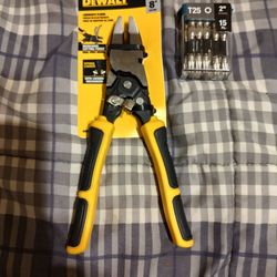 DeWalt Pliers