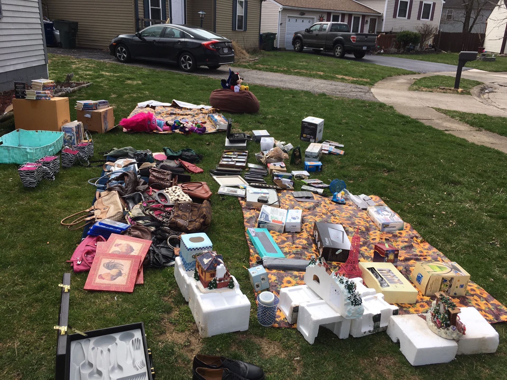 Sale yard sale