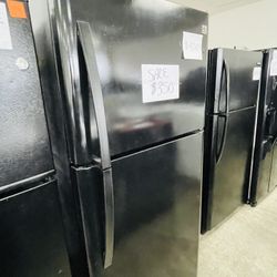 Black Kenmore Refrigerador