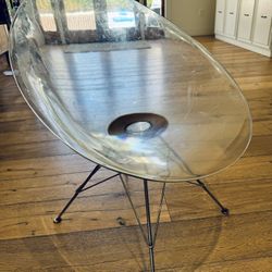 Kartell Eros transparent Contemporary plastic egg chair.