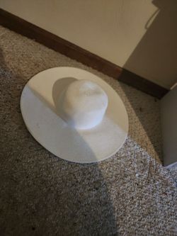 Ladies White Brim Hat Free