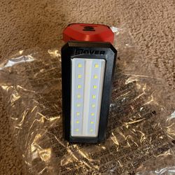 Milwaukee M12 ROVER Service and Repair Flood Light with USB Charging - brand new - nueva 