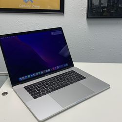 MacBook Pro 15” 2016 i7 256gb/16gb - Babcock rd