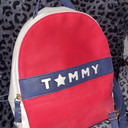 tommy hilfigure backpack 