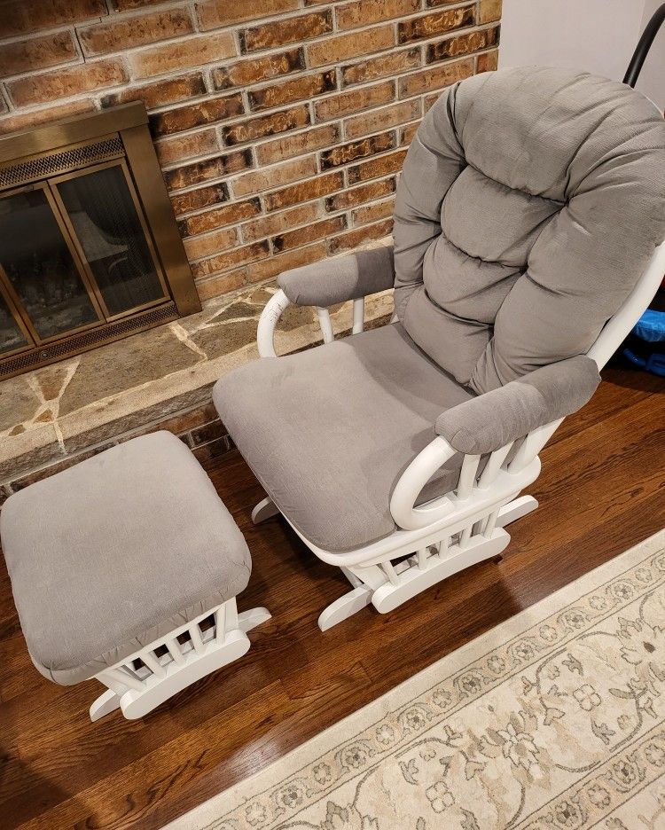 Rocker Glider With Ottoman