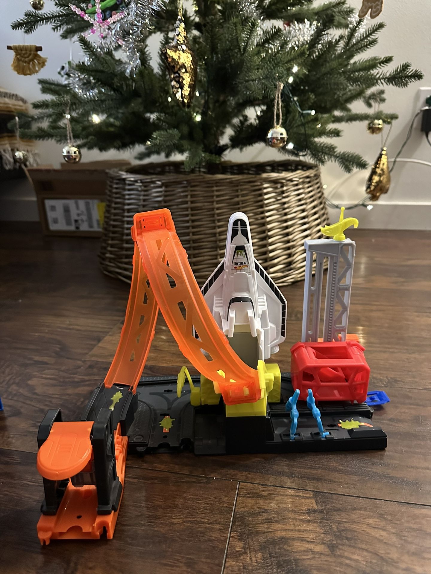 Hot Wheels Super Rocket Blast Off