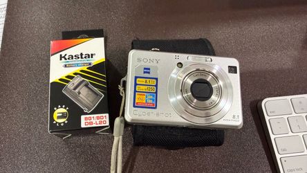 Sony Cyber-shot DSC-W100 8.1MP Vintage Camera Bundle