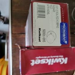 Brand new 2 Kwikset Hall & Closet Door Knobs Passage satin Microban
$15 each 2 for $25