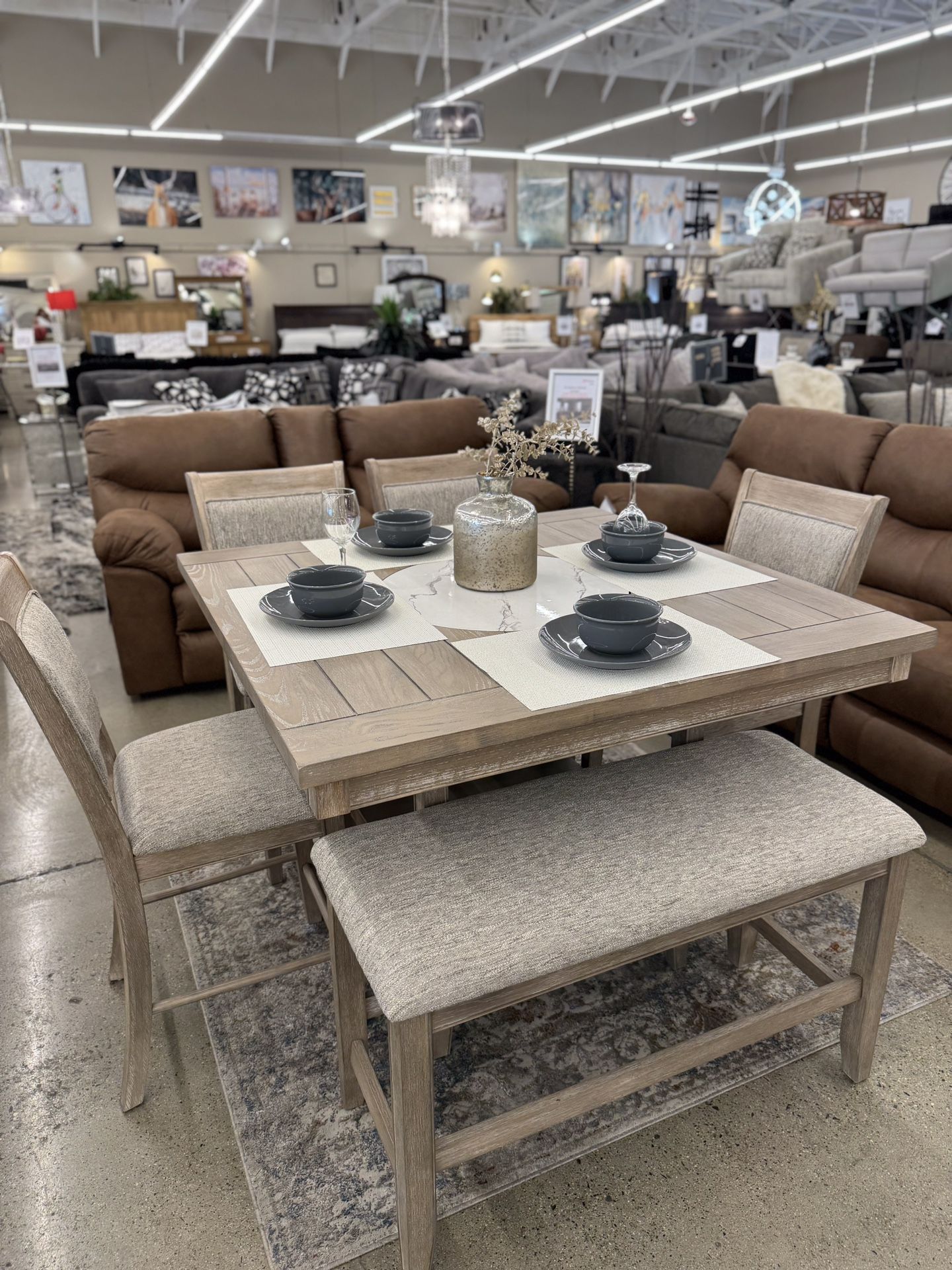 Beautiful Dinning Table Set 