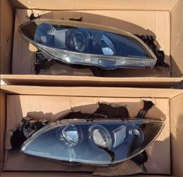 04-09 Mazda 3 Sedan Headlights Faros Calaveras Micas