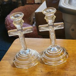 Home interior A pair of vintage Clear glass Crucifix Cross Jesus Candlestick Pick up only.